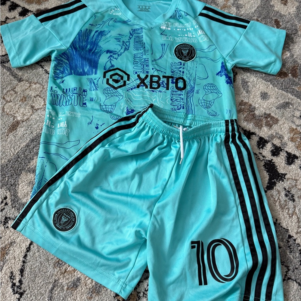 Youth Messi jersey and short set